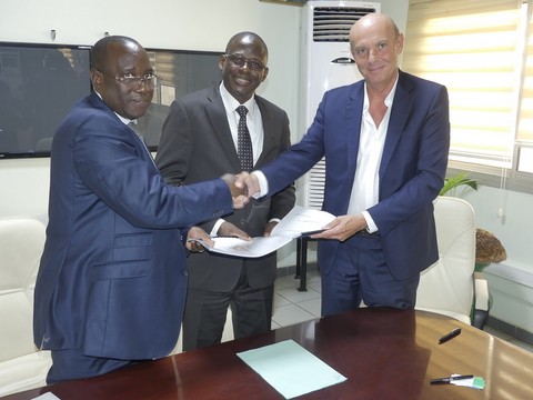 Réalisation de la centrale photovoltaïque de 50 MW à Kita :  La BNDA  y contribue à hauteur de 2 milliards 100 millions de F CFA