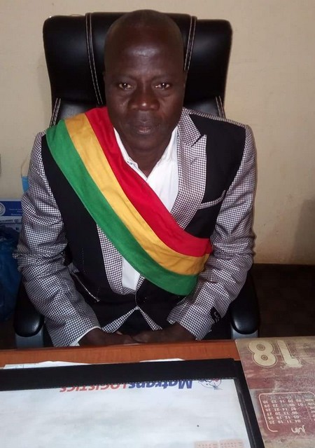 Révocation de (7) sept officiers d’état-civil en commune VI :  La population de Niamakoro s’insurge contre la mesure et soutient  son maire Amadou Samaké