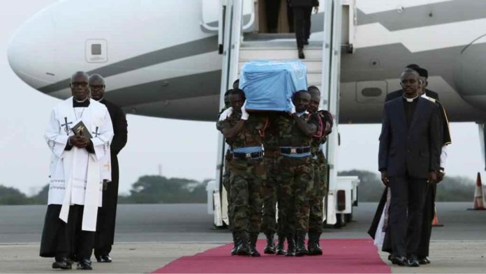 depouille de Kofi Annan L'arrivée de la dépouille de Kofi Annan à l'aéroport d'Accra