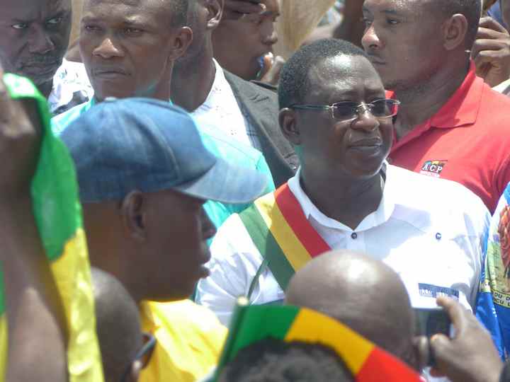 Mali: des milliers de personnes manifestent contre la "fraude électorale"