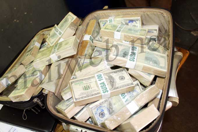 Korofina : Un homme arrêté en possession de 41 millions de dollars en faux  billets