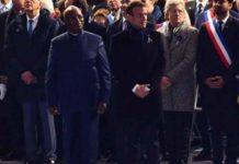 Les chefs d’Etat malien et français lors de la cérémonie d’inauguration du monument