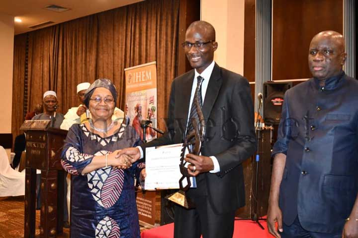 Sur initiative du patron de l'IHEM, Abdallah Coulibaly : 26 nouvelles bourses dont 25 en licence et une en Master mobilisées lors du dîner gala de l'espoir