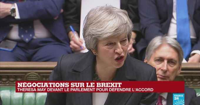 Le Royaume-Uni plongé dans la crise politique