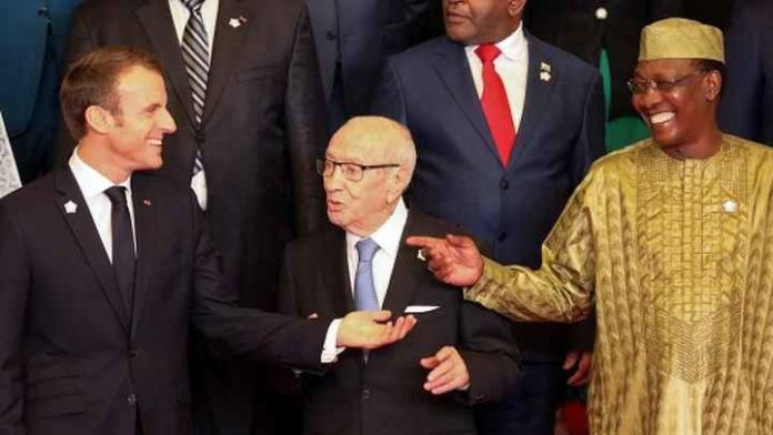 Emmanuel Macron et Idriss Deby Emmanuel Macron et Idriss Déby