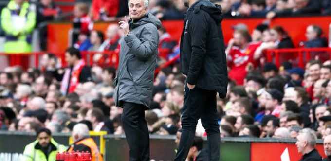 Premier League: Mourinho ridiculise Klopp, Liverpool-Man United a commencé