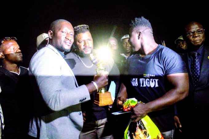 6é édition de Fanga Tigui : Nouhoum Bakayogo dit Ivo remporte le trophée plus 150 000FCFA
