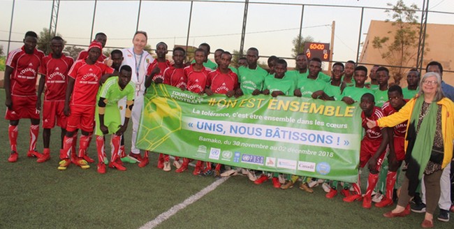 Tournoi de Football « On est ensemble » : Les Nations Unies et Search For Common Ground prônent la Paix et la Cohésion sociale à travers le Football au Mali