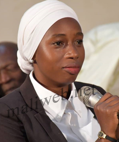 Aminata Boré autour de l'appel à manuscrits "l'été des plumes" lancé par l'association "lire pour exister" : "L'été des plumes est une belle et inédite opportunité pour les jeunes écrivains maliens"