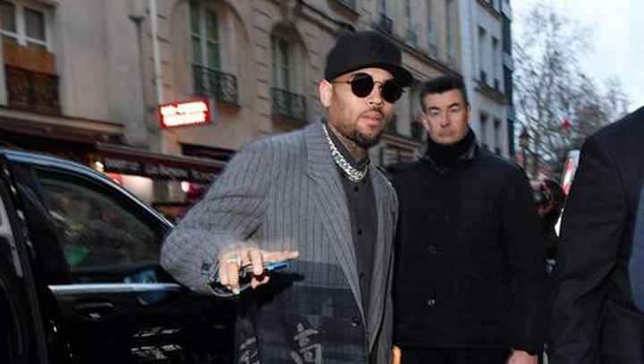 Le chanteur Chris Brown porte plainte contre son accusatrice