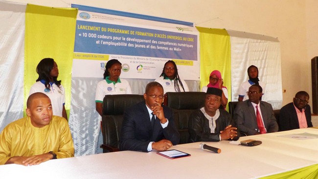 USTTB: lancement officiel du Programme de formation «10 000 codeurs»