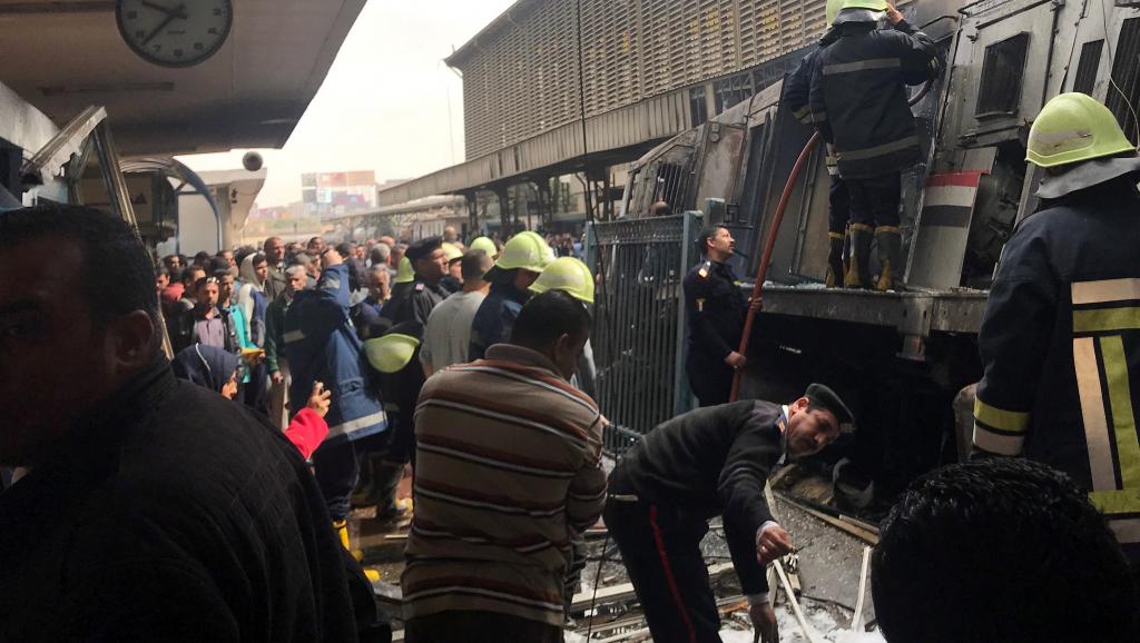 Égypte: au moins 20 personnes sont mortes dans un incendie en gare du Caire