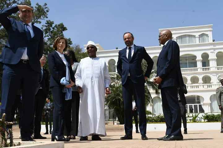 Au Mali, le Premier ministre français acte de nouvelles aides financières