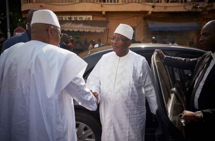 IBK-BOUBEYE-MALI Le président malien, ré-élu en 2018, Ibrahim Boubacar Keita arrive à la mosquée centrale de Bamako durant l'Aïd 2018. AFP