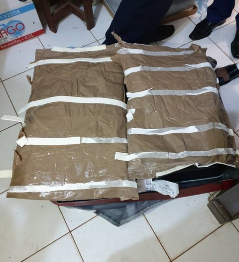 2 kg de cocaïne saisis à l’Aéroport international Modibo Kéïta