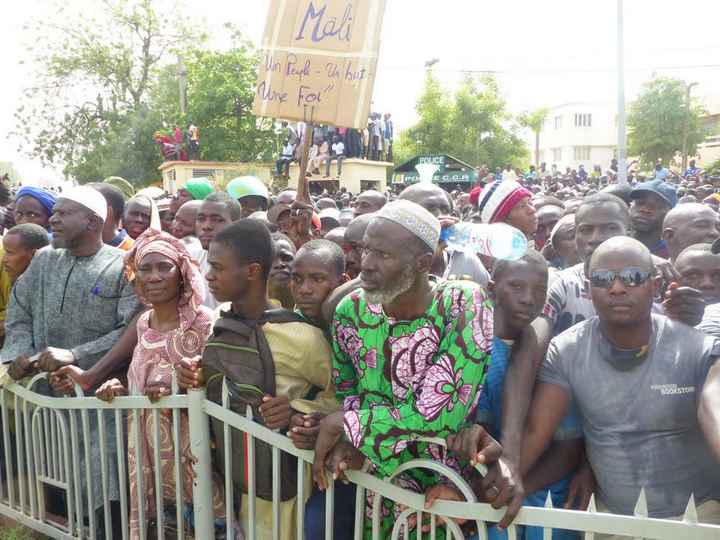 Meeting Mahmoud Dicko/Chérif de Nioro : « Si IBK ne fait pas démissionner le PM Soumeylou Boubeye Maiga dans l’immédiat, nous marcherons chaque vendredi … » dixit l’iman Mahamoud Dicko