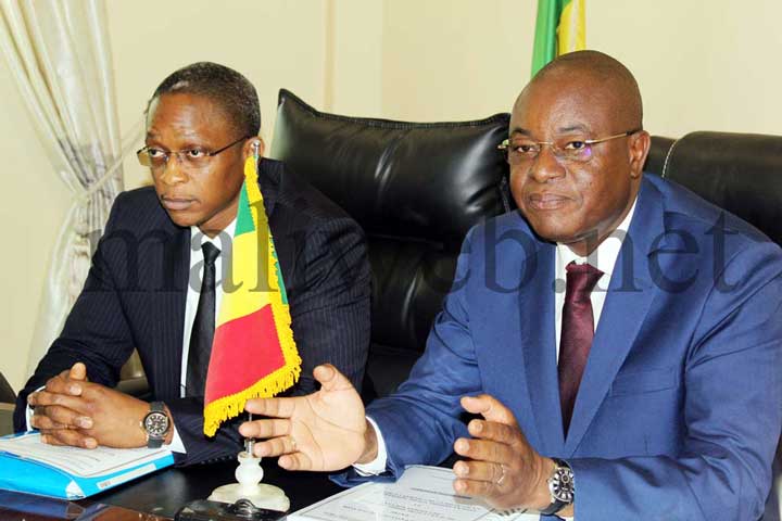 Arouna Modibo Touré lors de la passation de pouvoir au ministère de la jeunesse et des sports : "Ce qui compte pour moi dans la collaboration,  c'est vraiment la loyauté avant le professionnalisme"