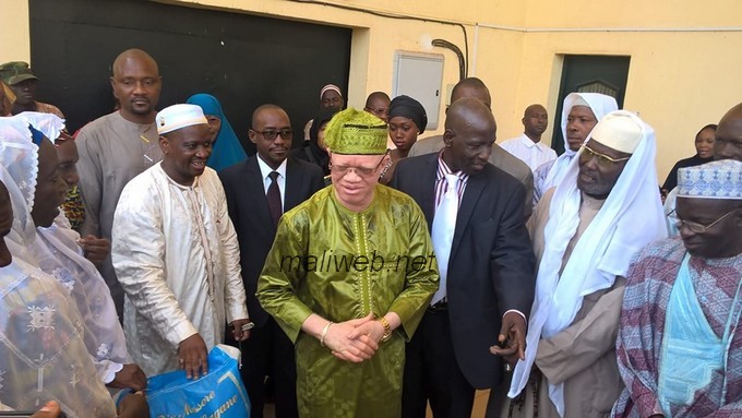Mali : IBK offre des denrées alimentaires à plusieurs associations musulmanes d’une valeur de 30 millions de FCFA