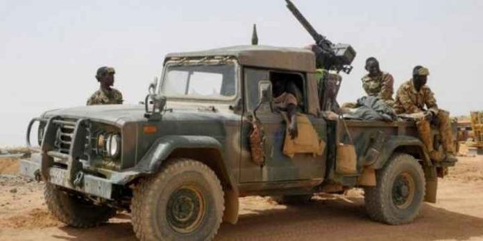 Des membres des forces armées maliennes