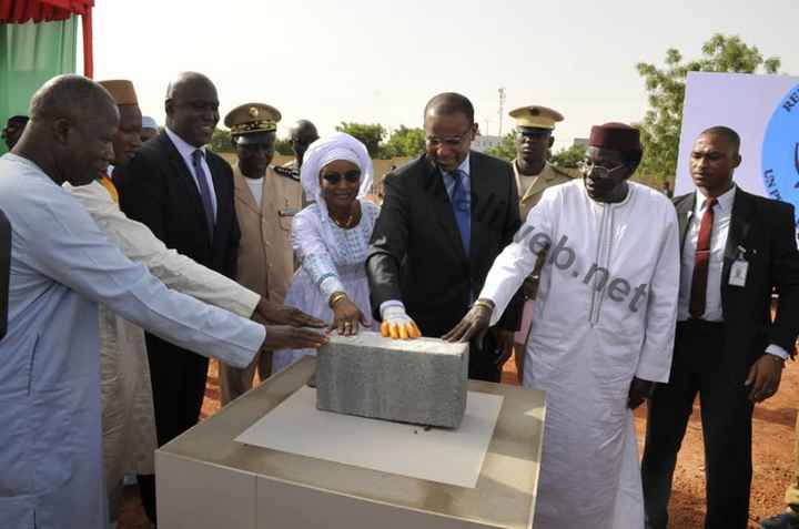 Pose de la 1ere pierre de l’école africaine des mines du Mali (EAMM): Un coût de réalisation de 15 milliards Fcfa Le démarrage effectif des cours prévu pour la rentrée scolaire 2022-2023
