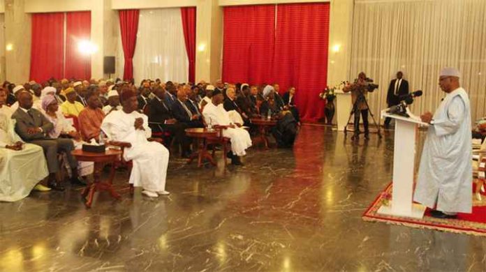 Dialogue politique national Le chef de l’Etat a noté que le Dialogue politique national est l’occasion de faire l’inventaire des problèmes auxquels notre pays est confronté