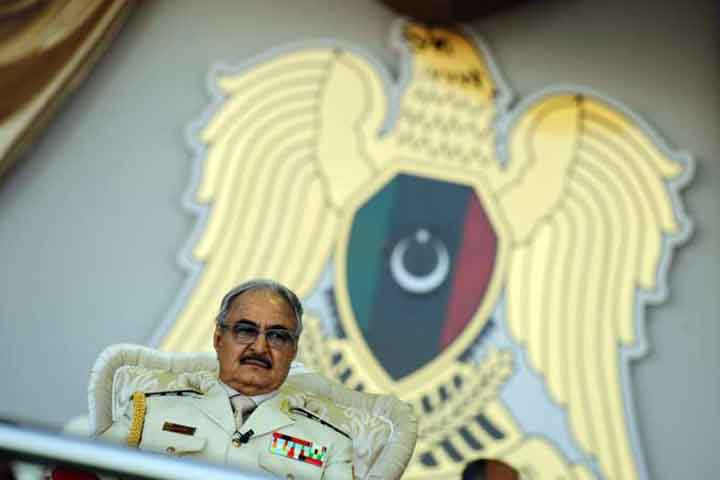 Libye : « Menacé de déclin, Khalifa Haftar va opter pour une escalade destructrice »
