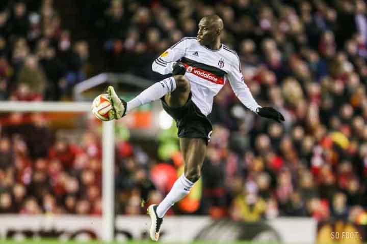 Demba Ba : « J'aimerais que tous les joueurs noirs quittent la Serie A »
