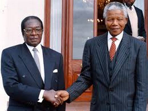Mugabé vu à travers le prisme Mandela