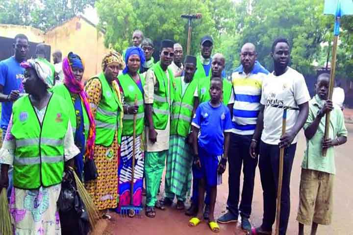 Journée de salubrité à N’Tomikorobougou : Les gilets verts de la commune III déterminés à assainir leur environnement