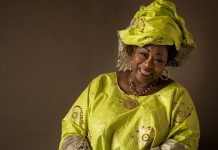 La chanteuse malienne Mah Damba revient avec un album intitulé "Hakili Kélé".