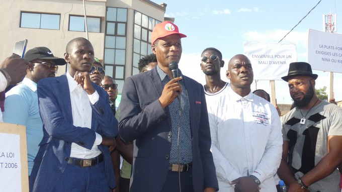Bamako : Des manifestants exigent la libération de Clément Dembélé