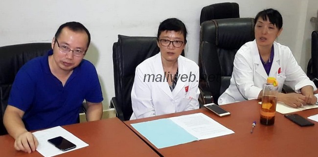 Opération gratuite de cataracte à l'hôpital du Mali du 18 au 22 novembre :  La mission chinoise "Action de lumière"  pour opérer les malades démunis