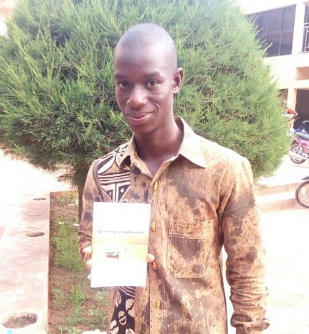 Adama Sidibé auteur du livre "un temps si éphémère" : "Il n'est jamais facile d'abandonner sa patrie…"