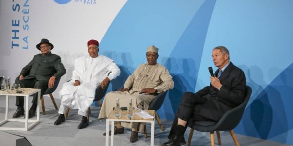 Déby et Issoufou dénoncent le "manque de solidarité" face aux défis au sahel