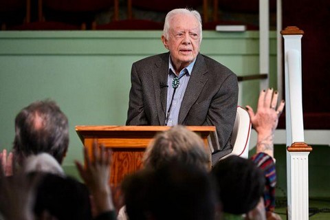 Jimmy Carter hospitalisé après de récentes chutes