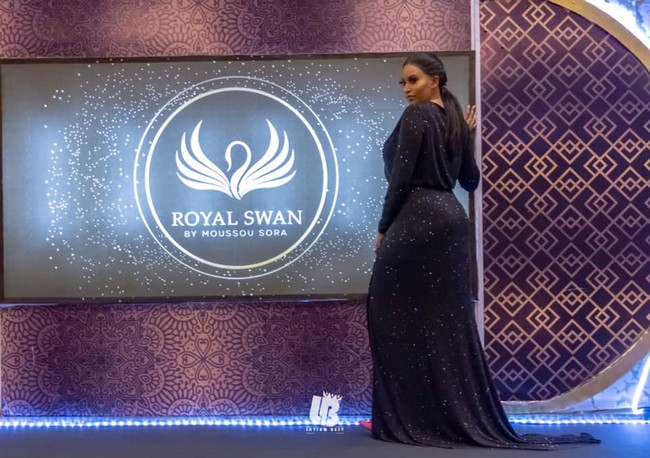 Mode et tendance : Moussou Sora fête un an de sa marque « Royal Swan »