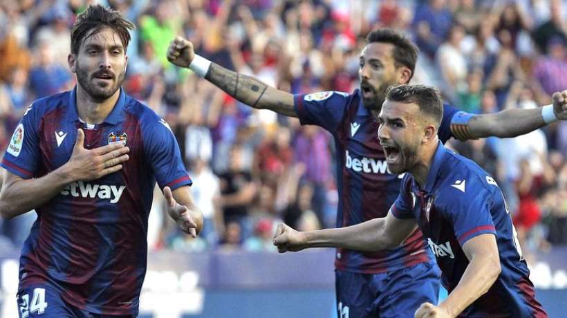 Liga : le FC Barcelone se fait cueillir à froid par Levante !