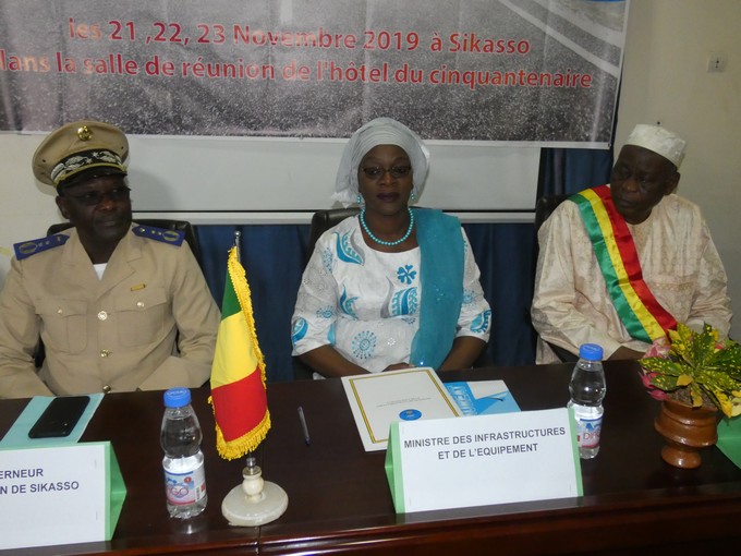 Construction des routes : la ministre Traoré Seynabou Diop annonce la réalisation des grands chantiers en 2020
