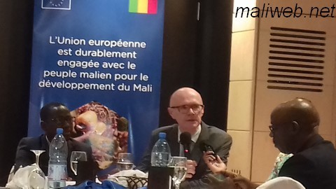 Union Européenne : L’ambassadeur Ouvry Bart face à la Presse