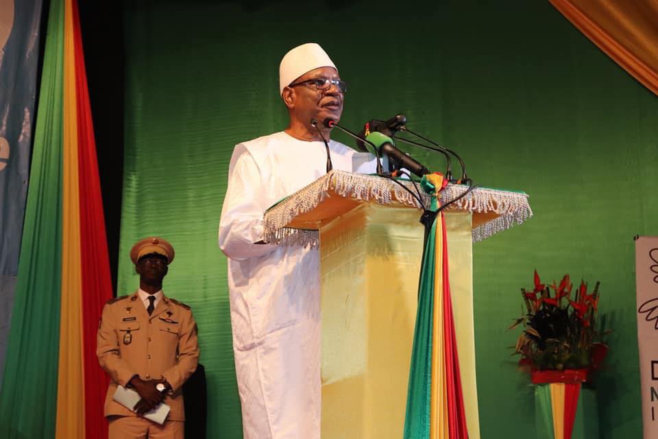 Mali: appel à des élections et à une révision constitutionnelle