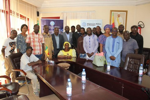 Atelier de partage avec les journalistes sur le pacte mondial ! Les journalistes se familiarisent sur le pacte mondial sur la migration signé et adopté par 156 Etats à Marrakech