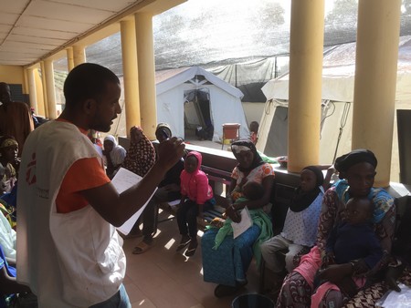 Dr. Daniel Zoupandji, Coordinateur projet de MSF à Niono, nous explique les besoins humanitaires des populations et les activités MSF de la région.