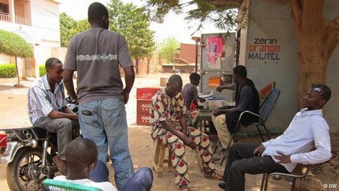 Pandémie du covid-19 :  La légèreté civique de certains citoyens expose le Mali à une propagation éventuelle du virus