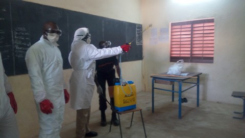 Préparatifs de la rentrée scolaire à Koulikoro : 427 salles de classes désinfectées contre la COVID-19