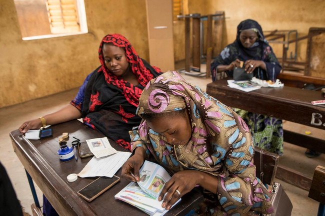 Trois fois plus de femmes élues aux législatives 2020 : un progrès énorme vers une représentation égale