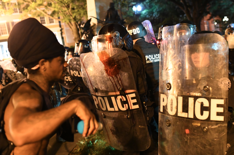 Violences. Les États-Unis se barricadent avant une nouvelle nuit sous haute tension