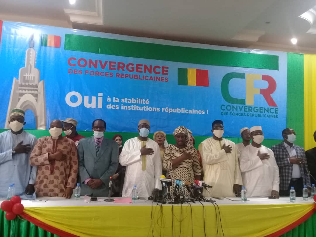 Des enfants militants de la Convergence  des Forces Républicaines