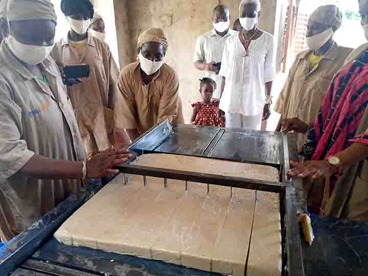 La fondation de la princesse Esther Kamatari (FPEK) vient en aide au Mali Health