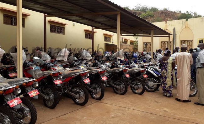 Covid-19: Le Département de la Santé reçoit 110 motos pour une valeur de près de 500 millions FCFA