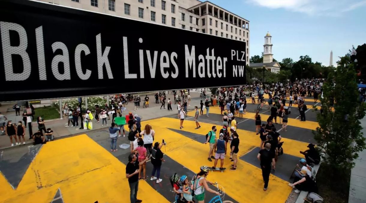 Le lieu des manifestations à Washington rebaptisé «Black Lives Matter Plaza»